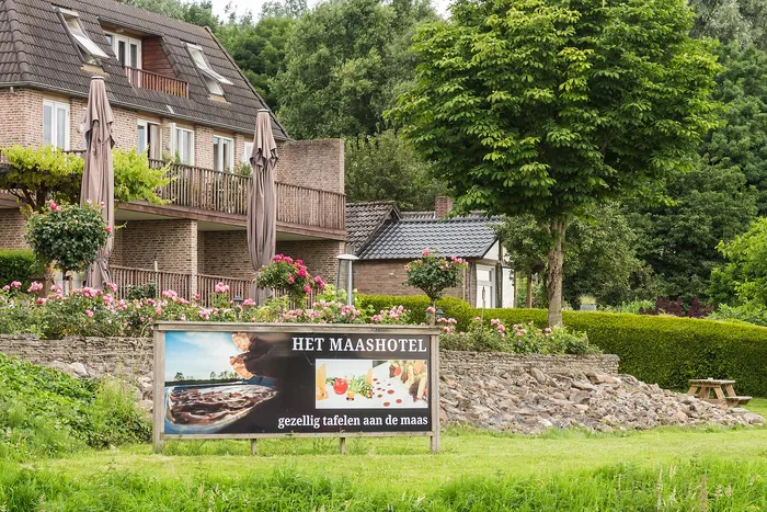 Het Maashotel in Broekhuizen, gemeente Horst aan de Maas